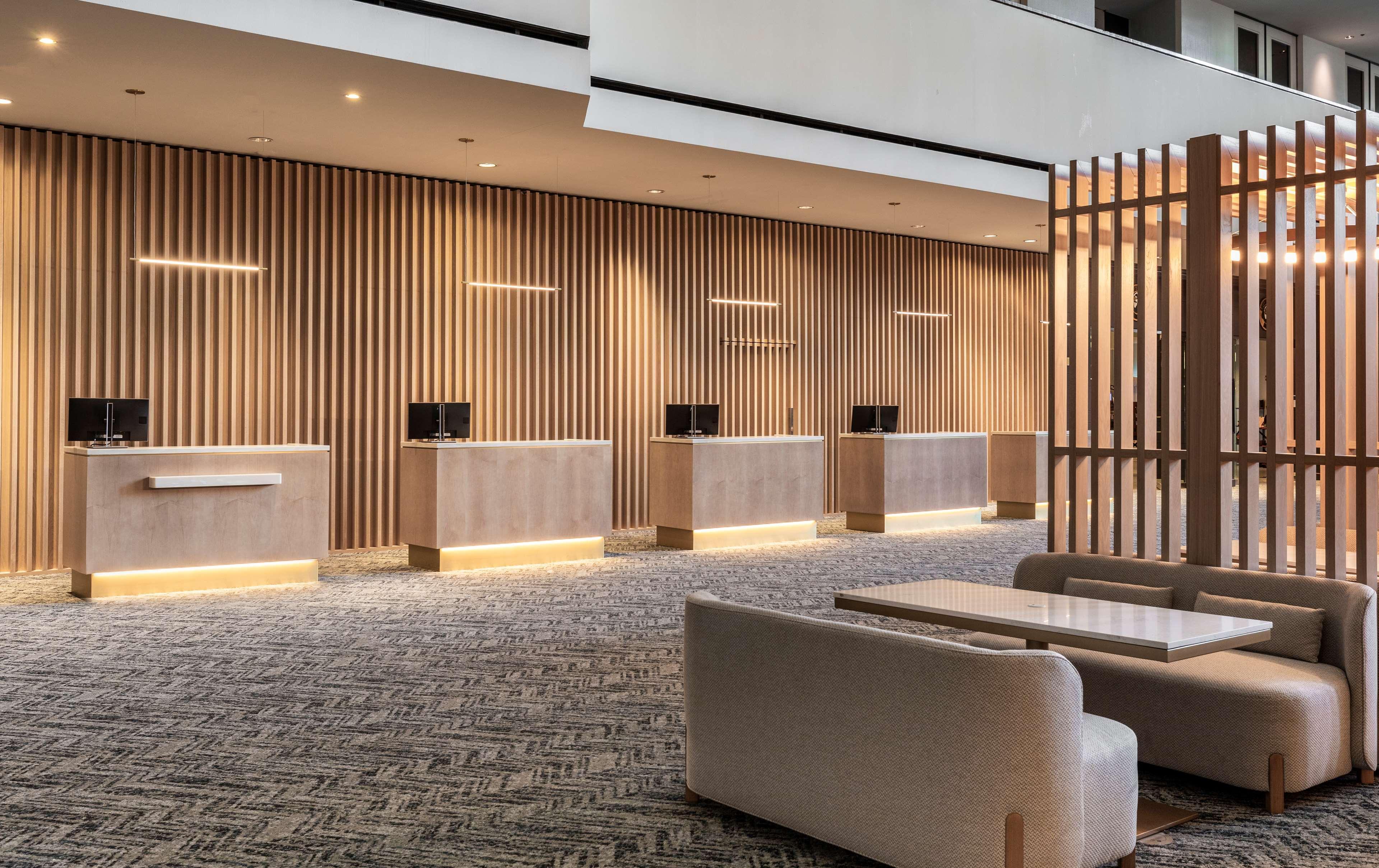 Отель Hyatt Regency Houston Downtown Экстерьер фото