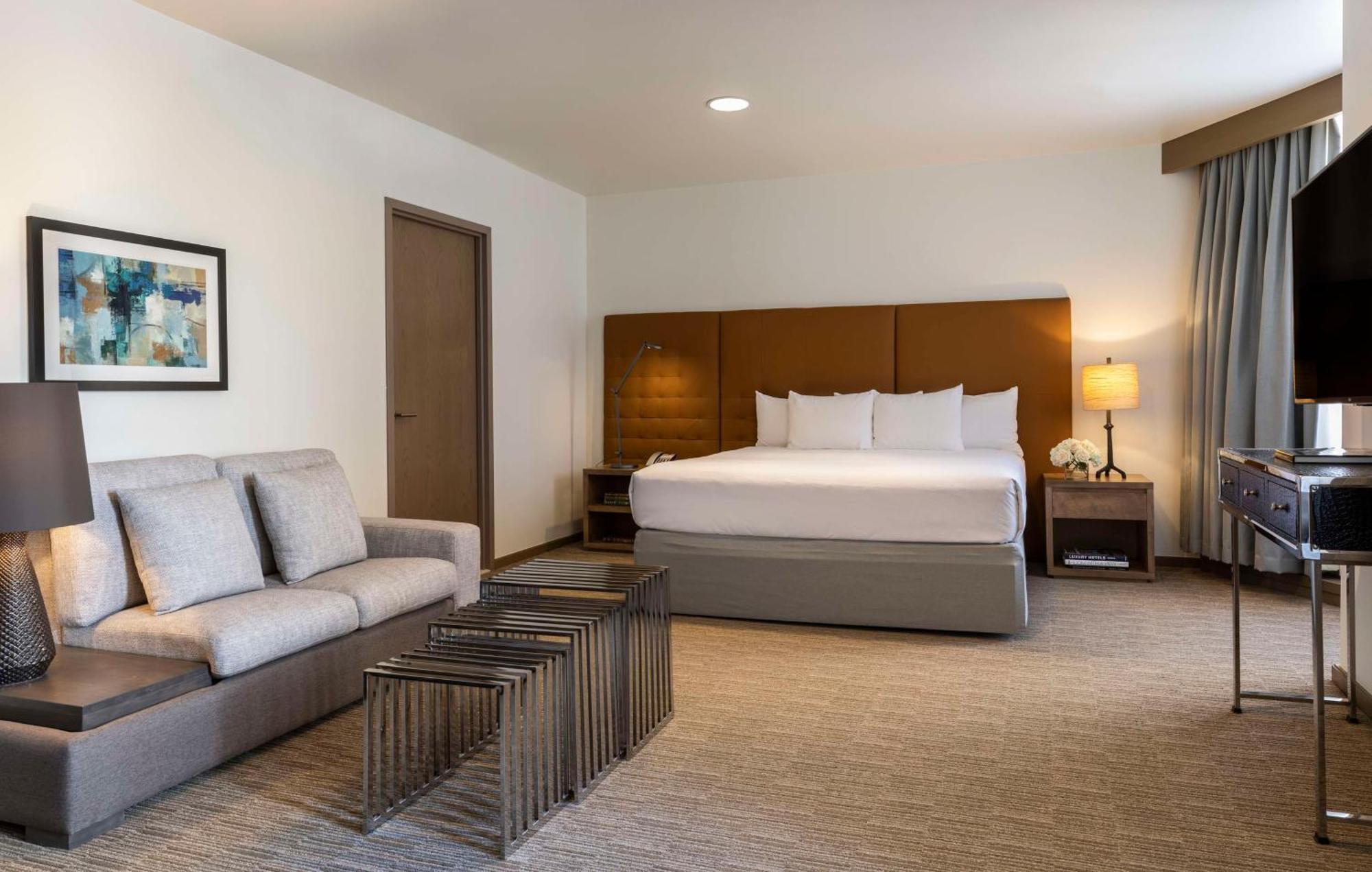 Отель Hyatt Regency Houston Downtown Экстерьер фото
