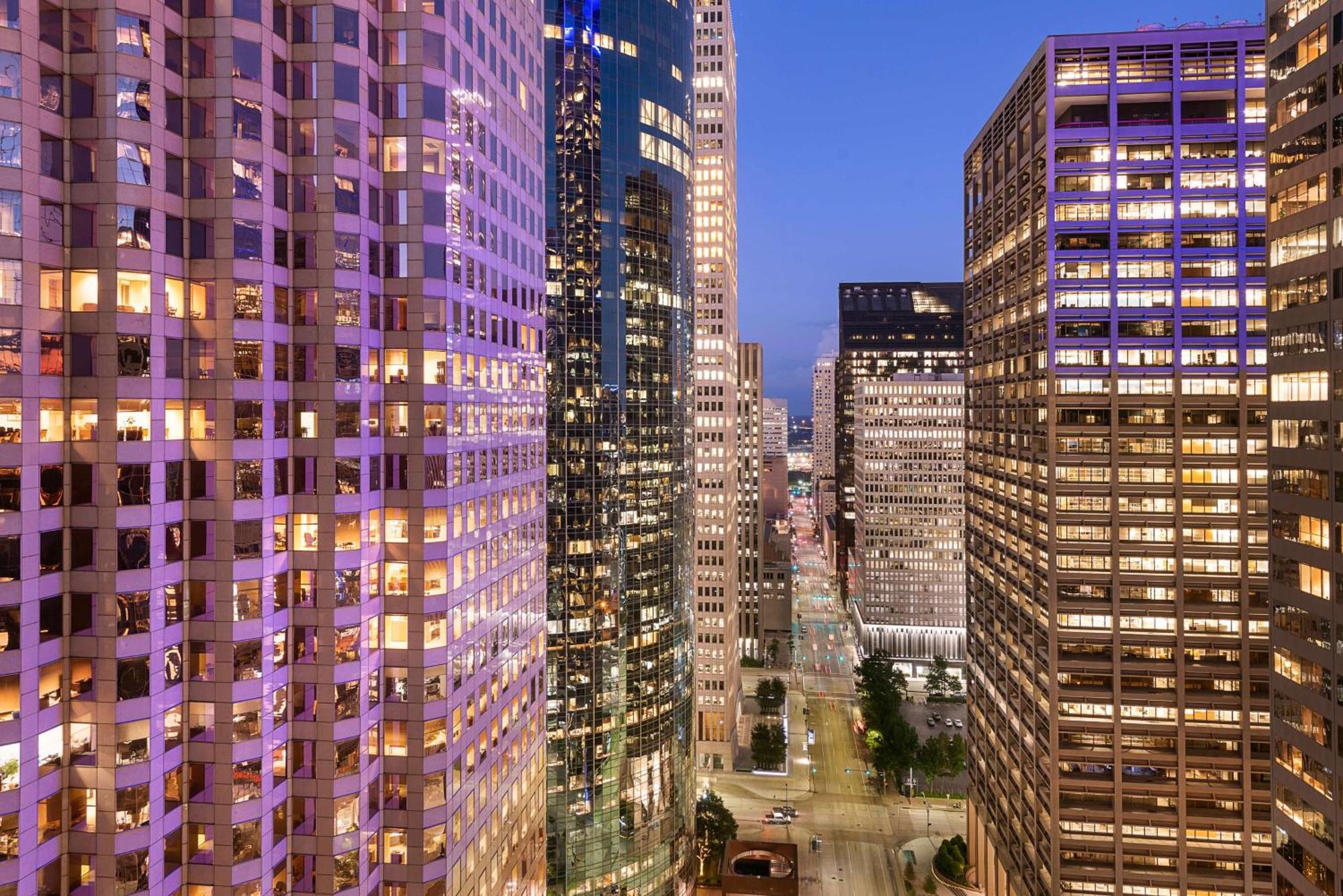 Отель Hyatt Regency Houston Downtown Экстерьер фото